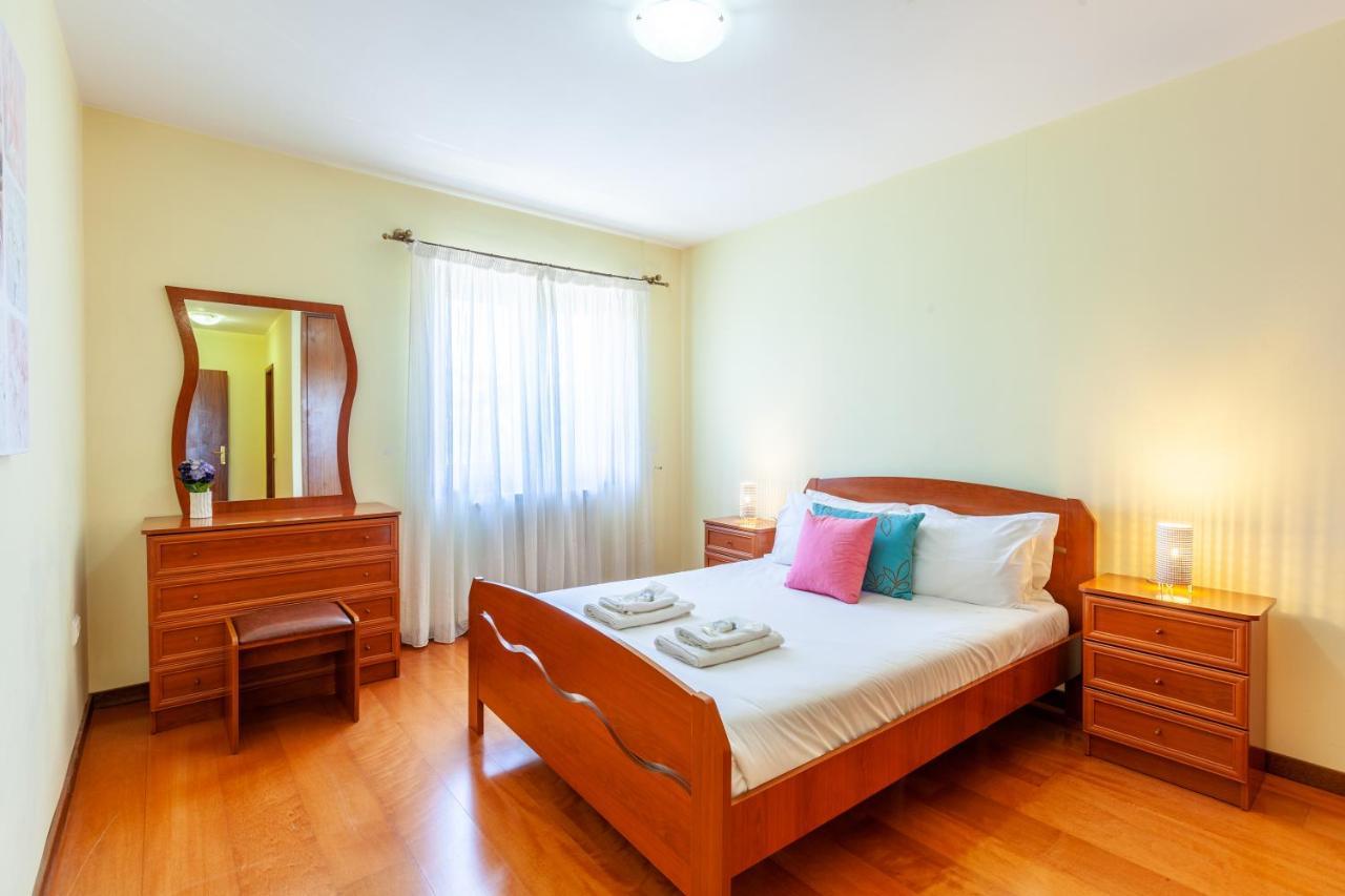 דירות אספוסנדה Casa Faria Da Costa מראה חיצוני תמונה